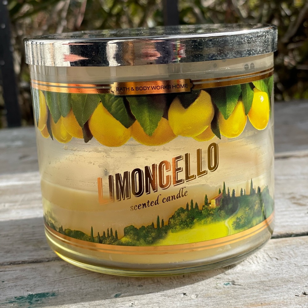 Bath & Body works Limoncello candle